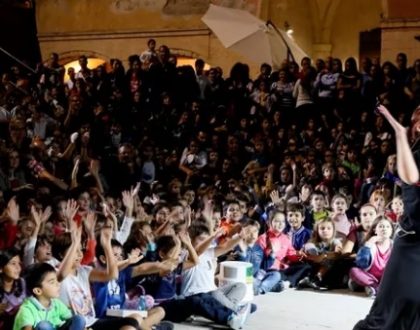 Sos operadores de s’Istitutu Bellieni partetzipant a su Fèstival "Tuttestorie" 2017