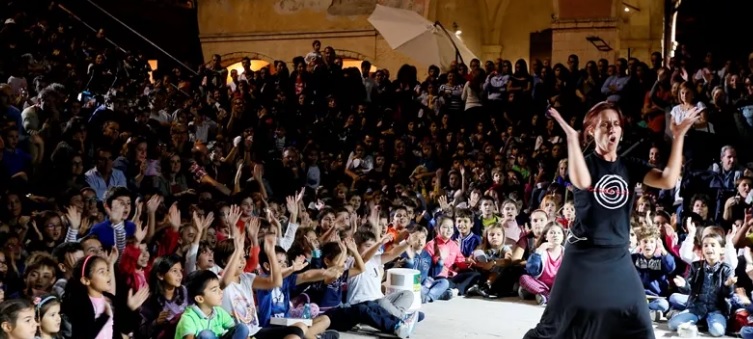 Sos operadores de s’Istitutu Bellieni partetzipant a su Fèstival "Tuttestorie" 2017